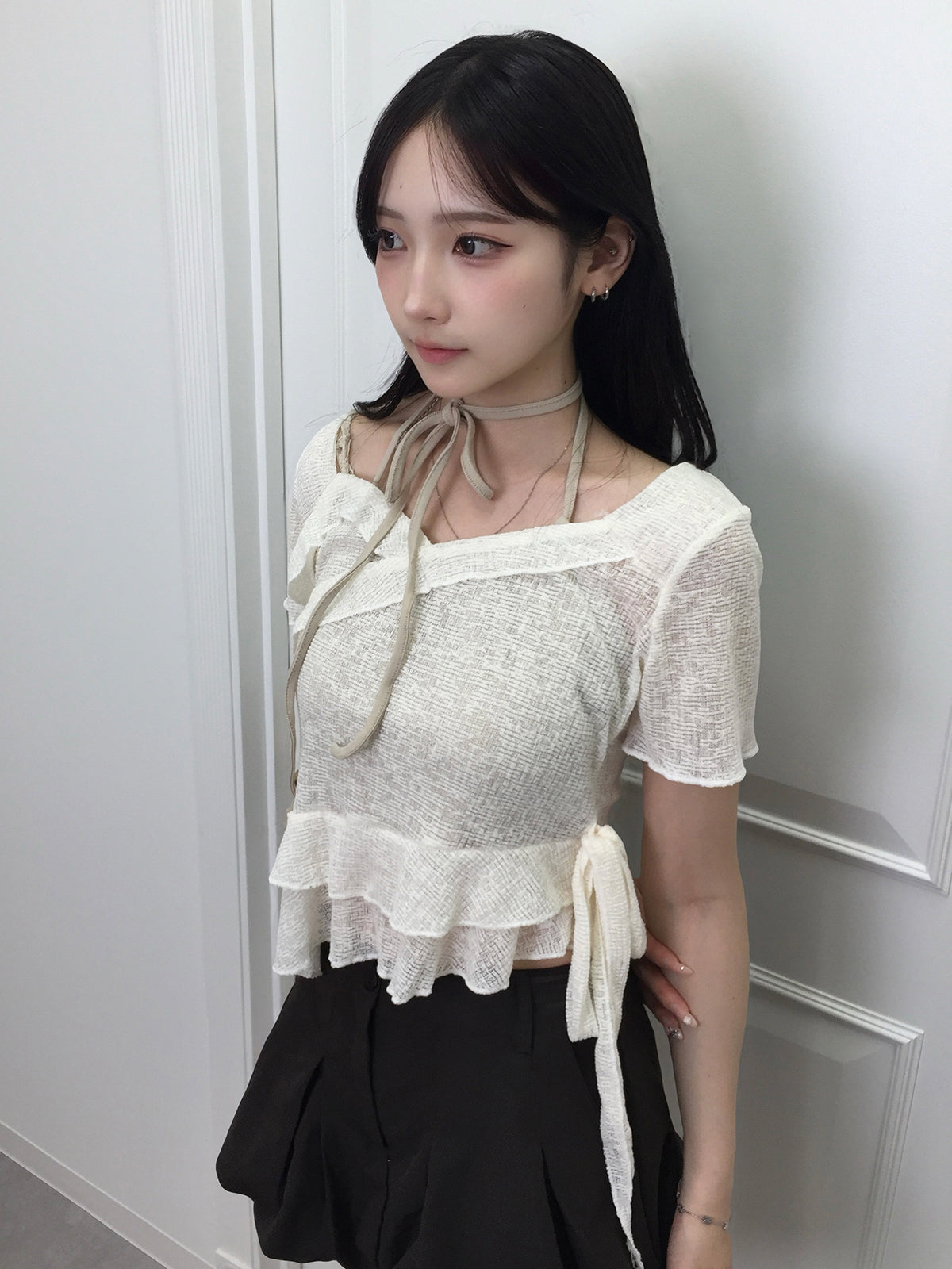 レイヤードホルターフリルシアーニット