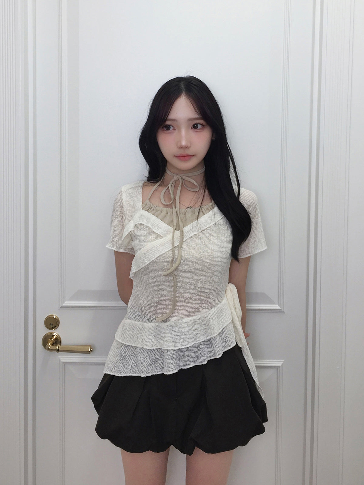 レイヤードホルターフリルシアーニット