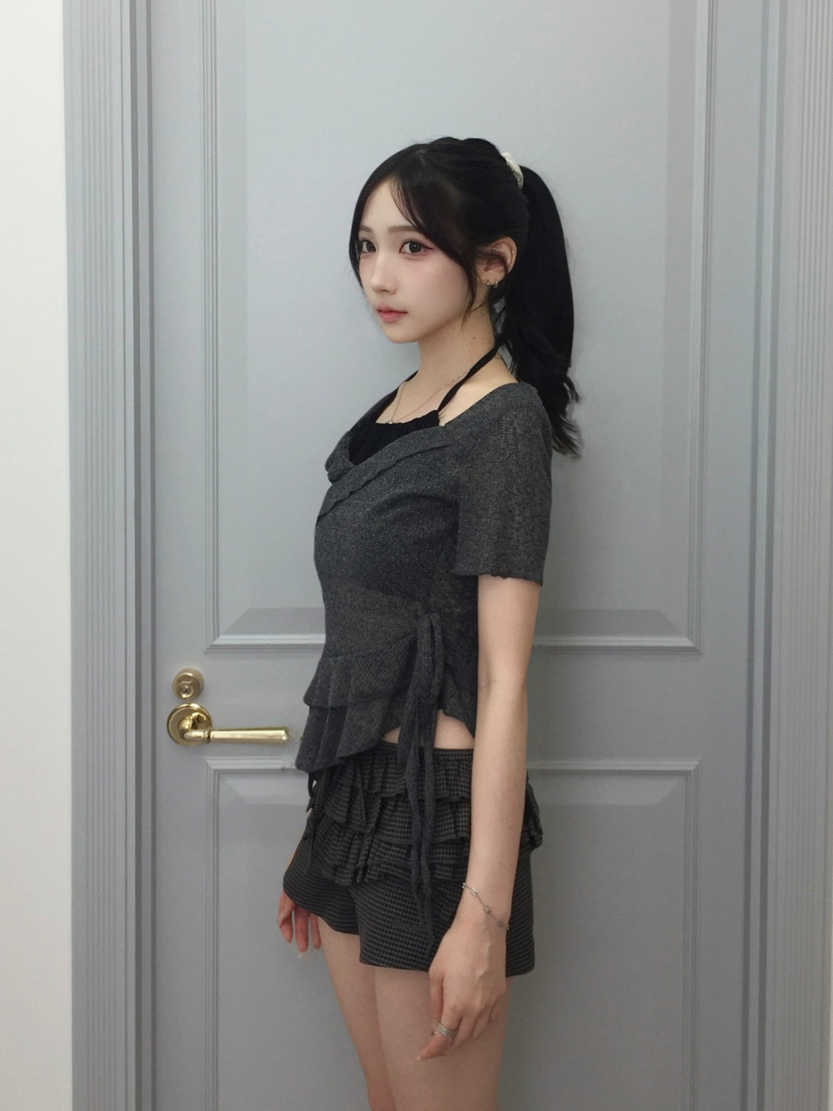 レイヤードホルターフリルシアーニット