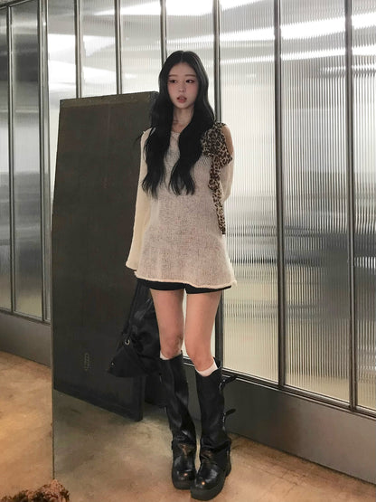 レオパードショルダールーズニット