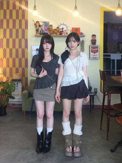 レイヤードホルターフリルシアーニット