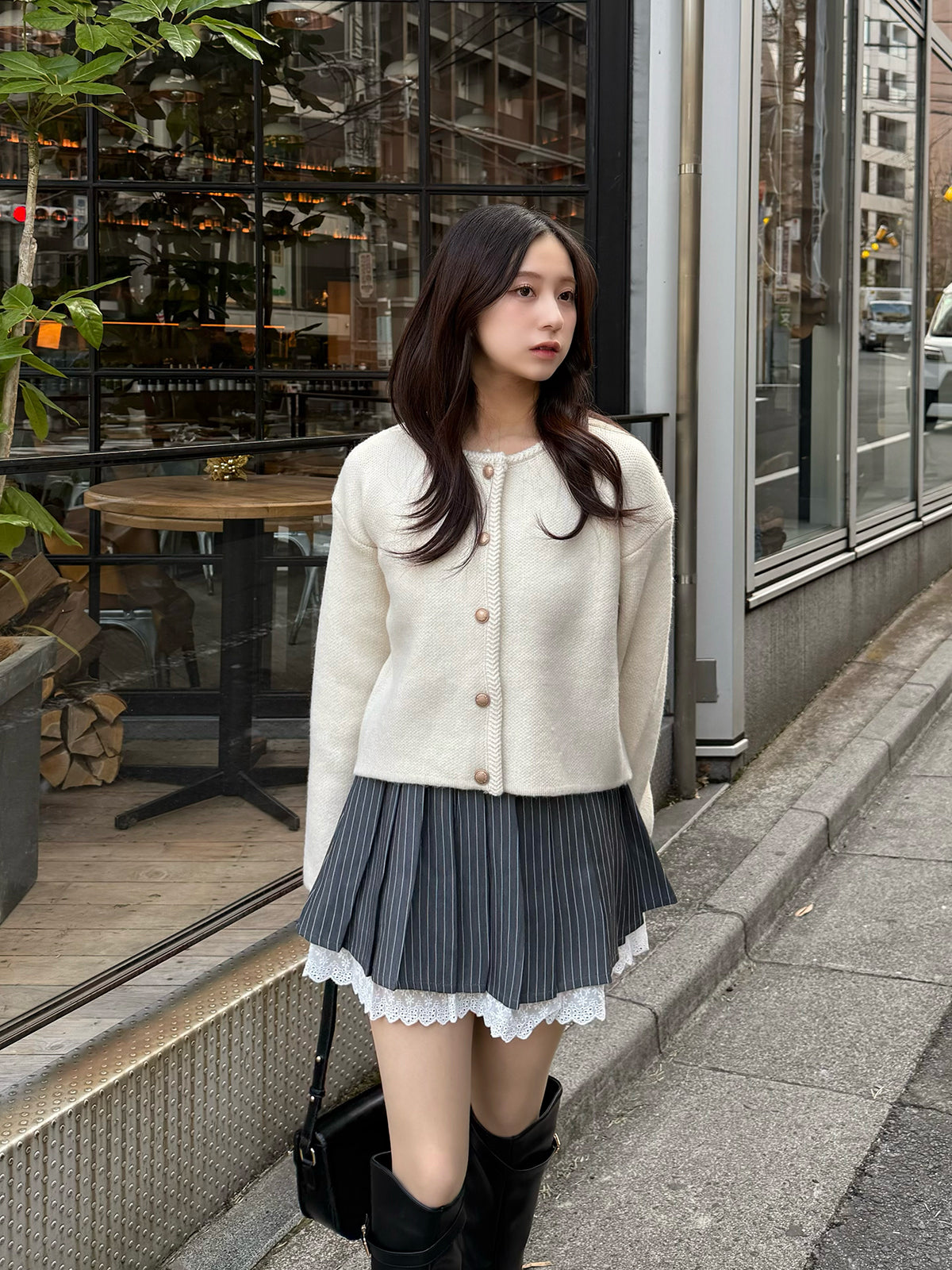 라운드넥 버튼 가디건