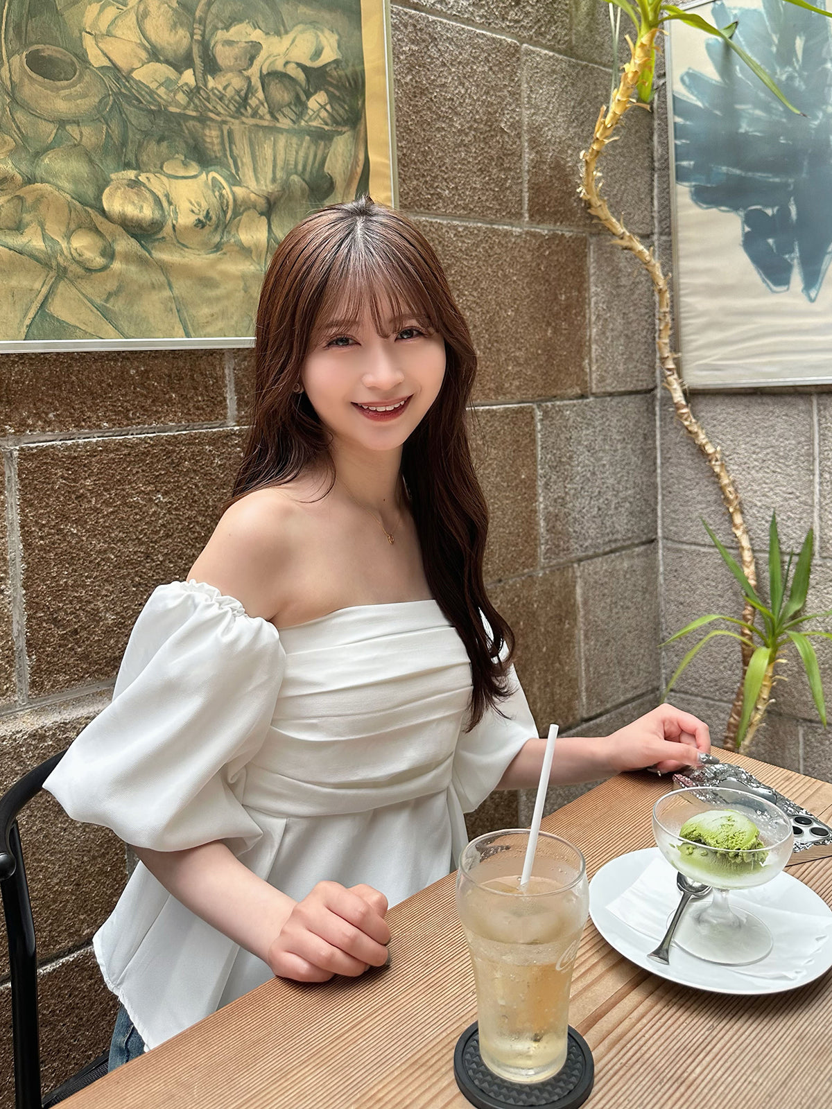오프 숄더 퍼프 슬리브 개더 블라우스