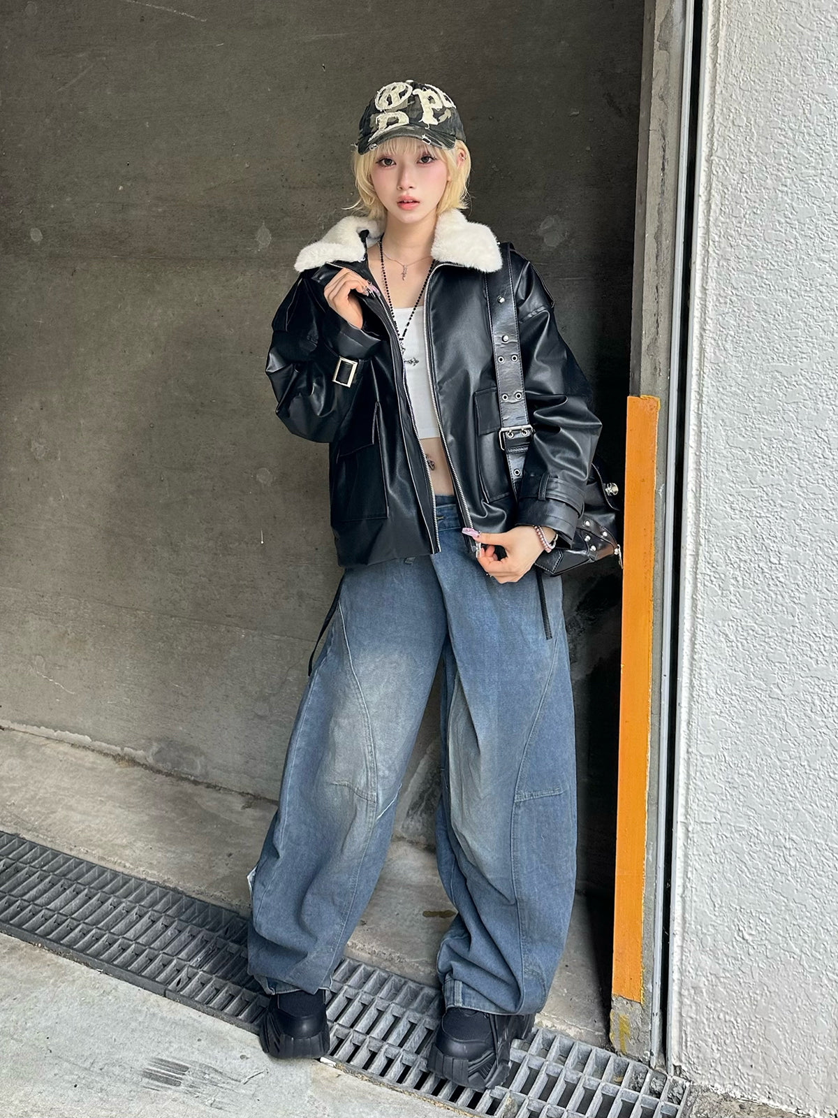 クロスウエストワイドカーブデニムパンツ