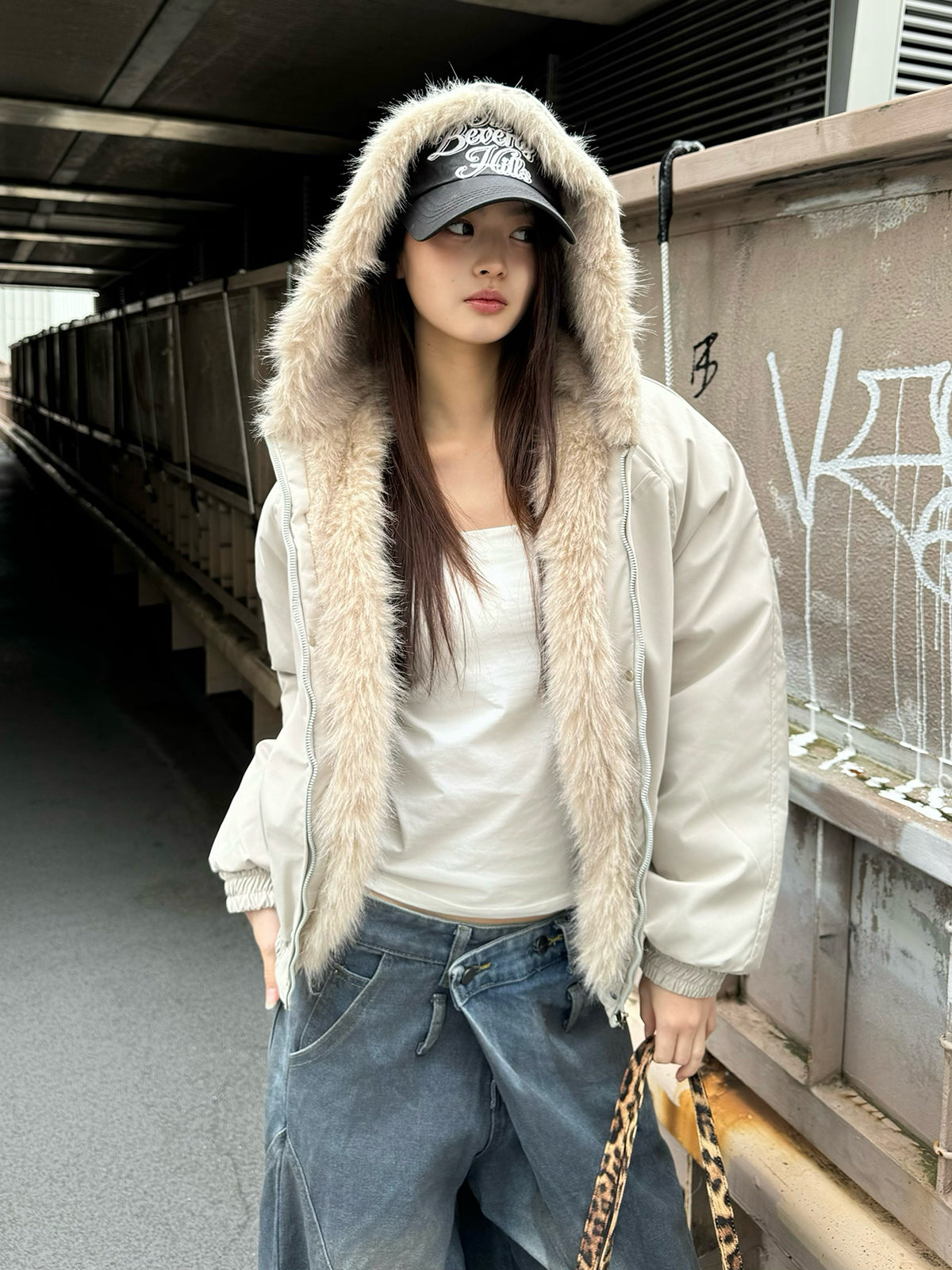 ボリュームファータッチフーディーブルゾン