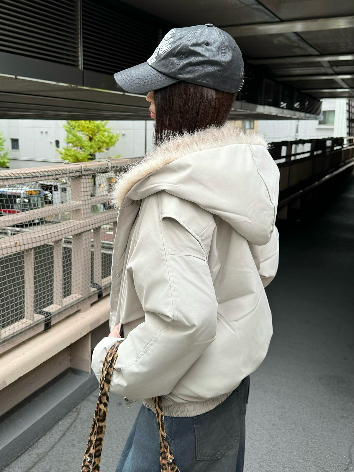 ボリュームファータッチフーディーブルゾン