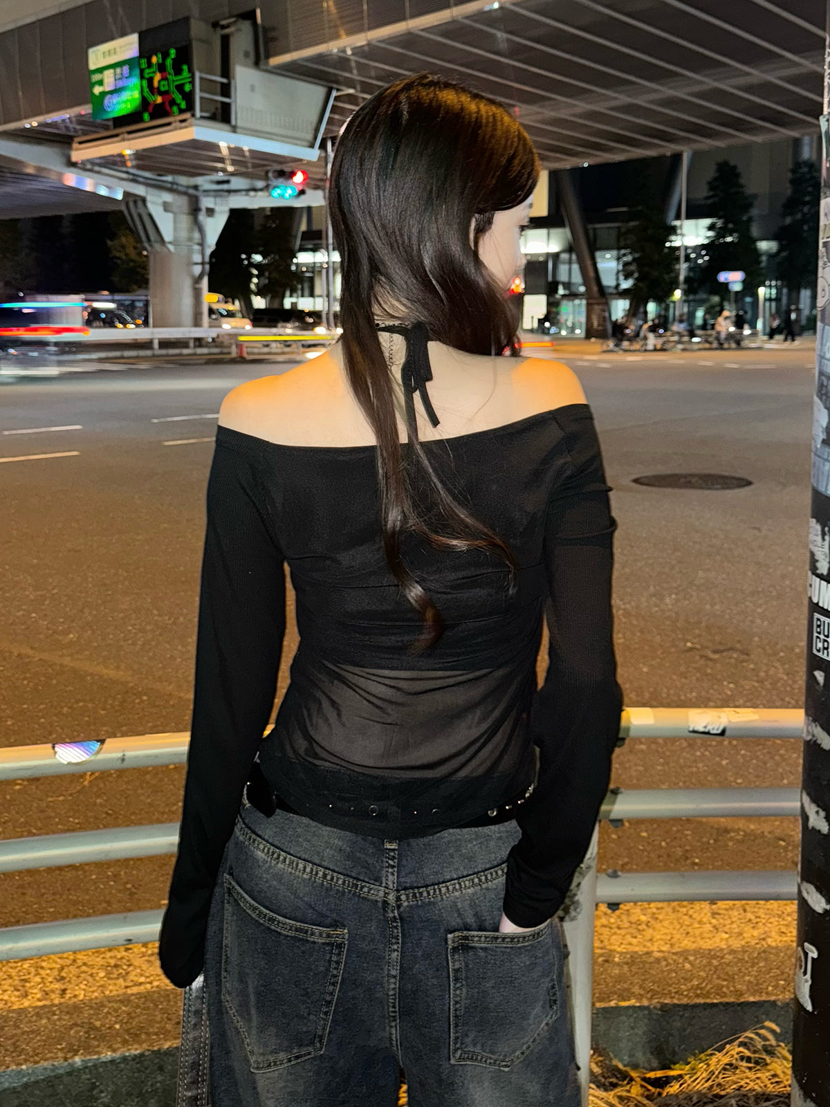 ホルターネックシースルーカットソー