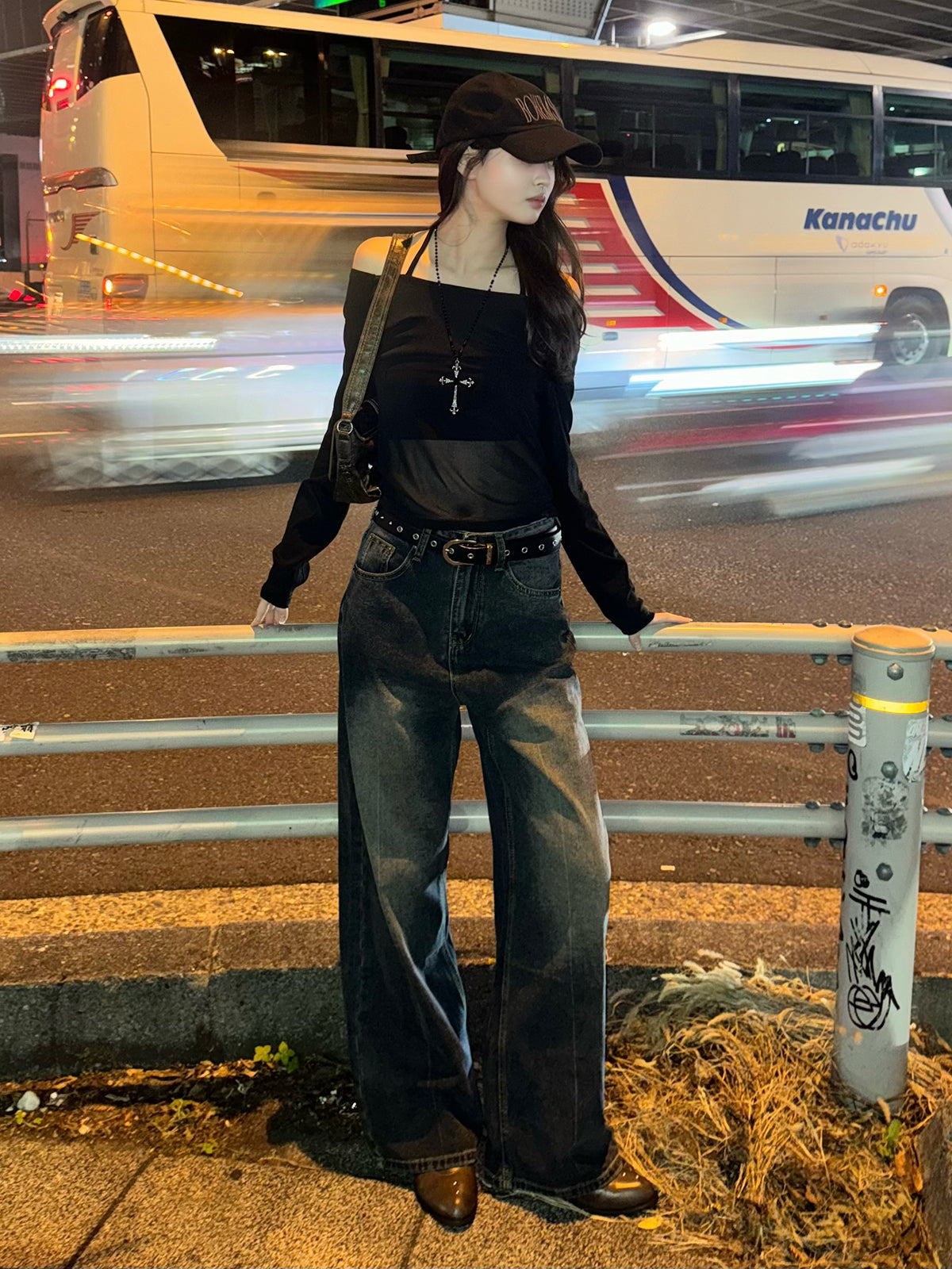 高腰洗水牛仔褲