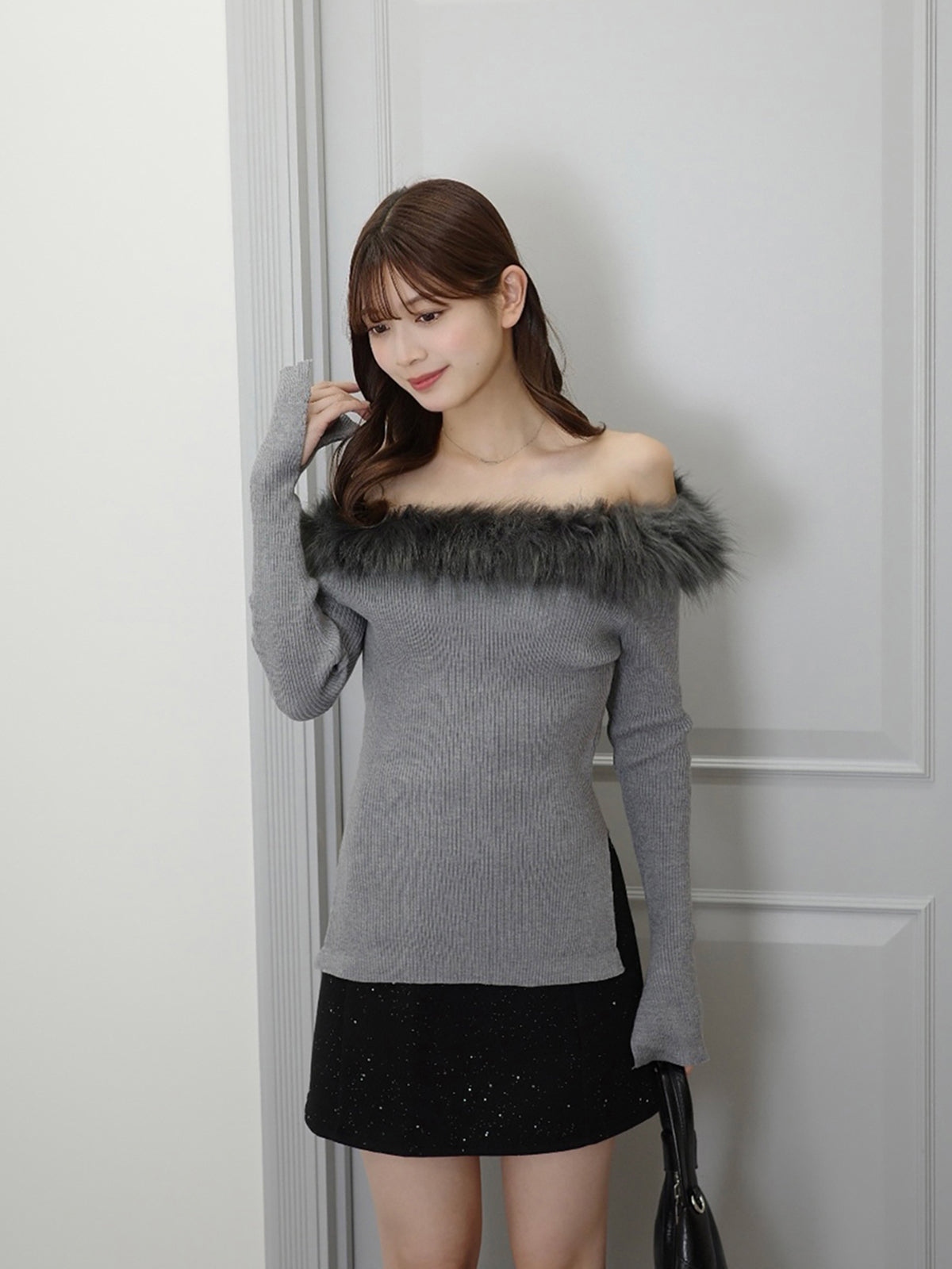 ファータッチオフショルリブニット