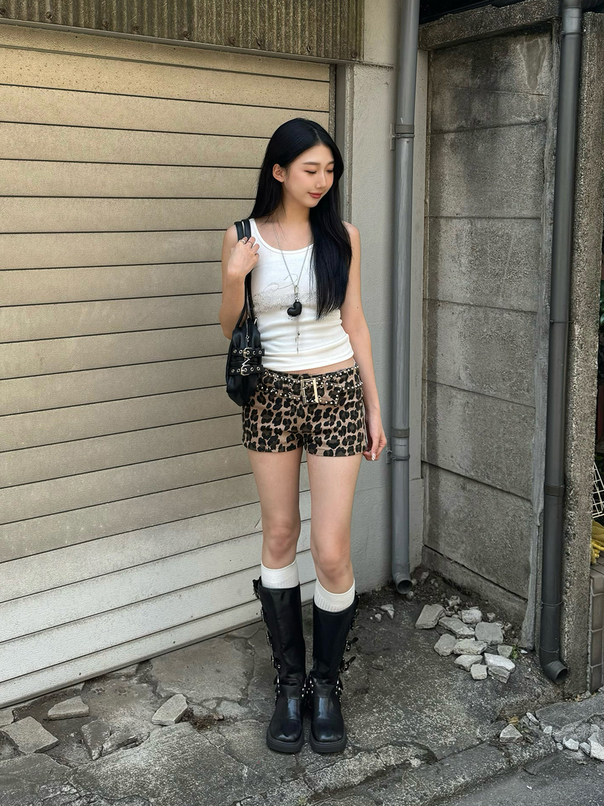レオパードベルトデニムショートパンツ
