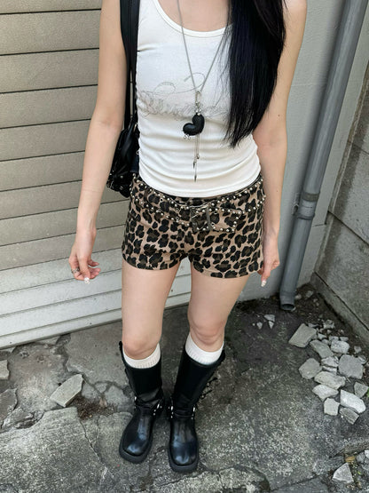 レオパードベルトデニムショートパンツ