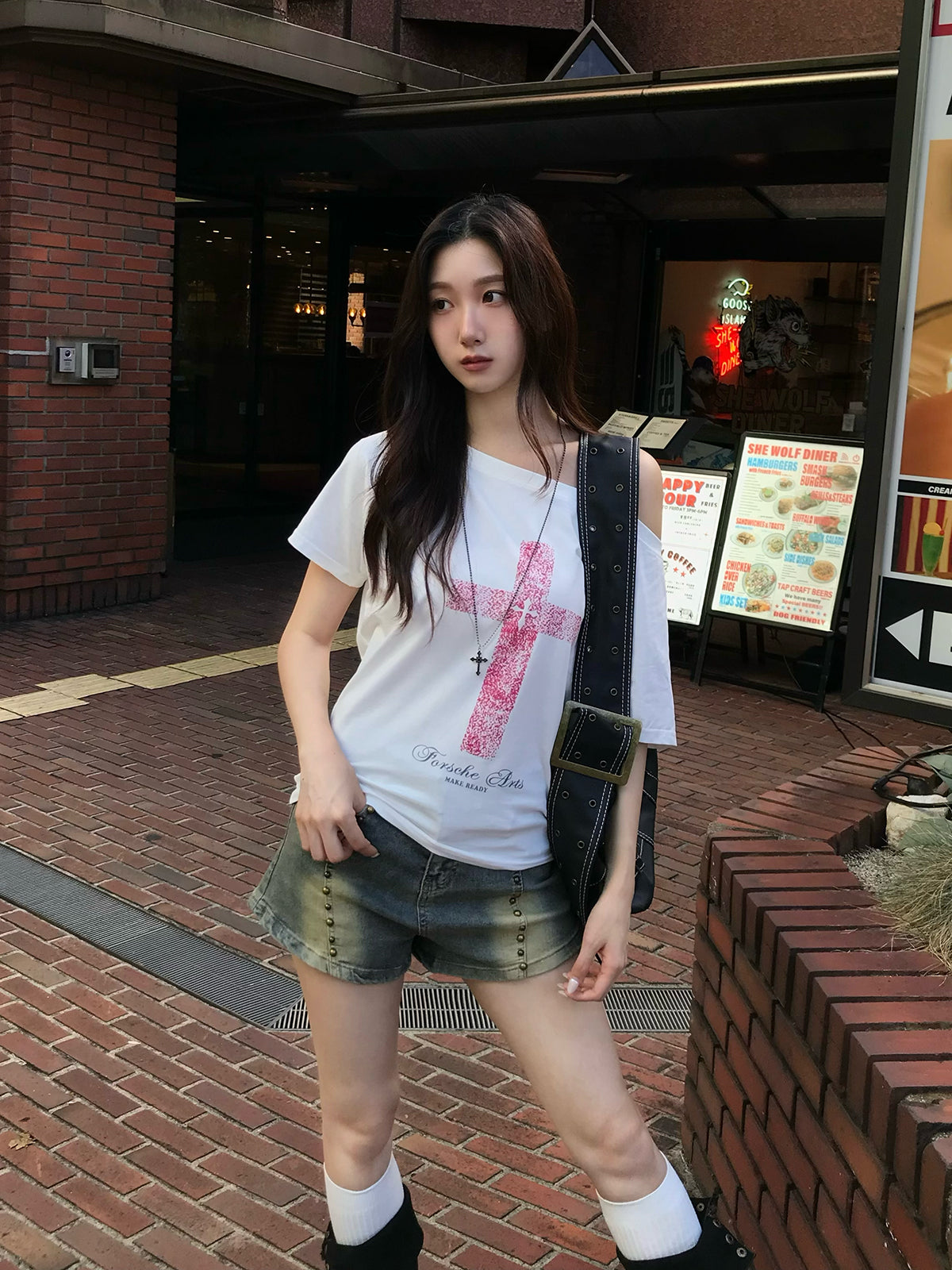 ダブルクロスTシャツ