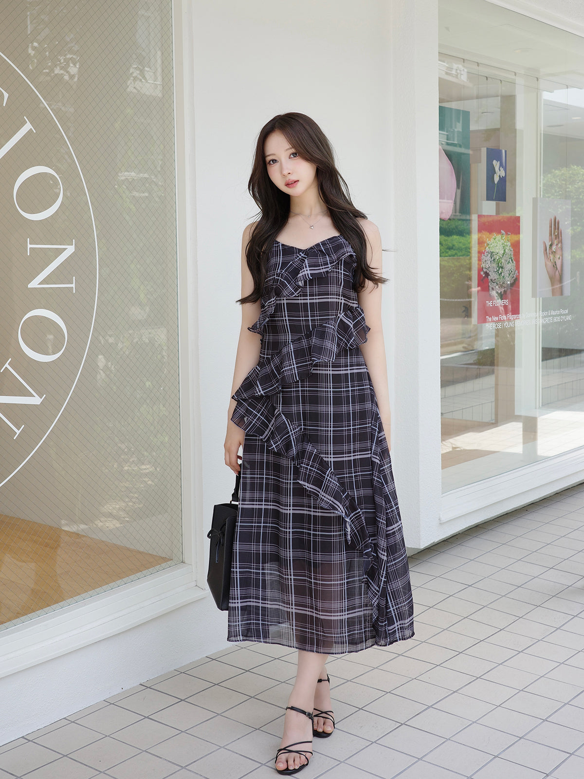ラッフルチェックロングワンピース