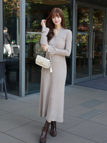 フロントボタンフレアニットワンピース