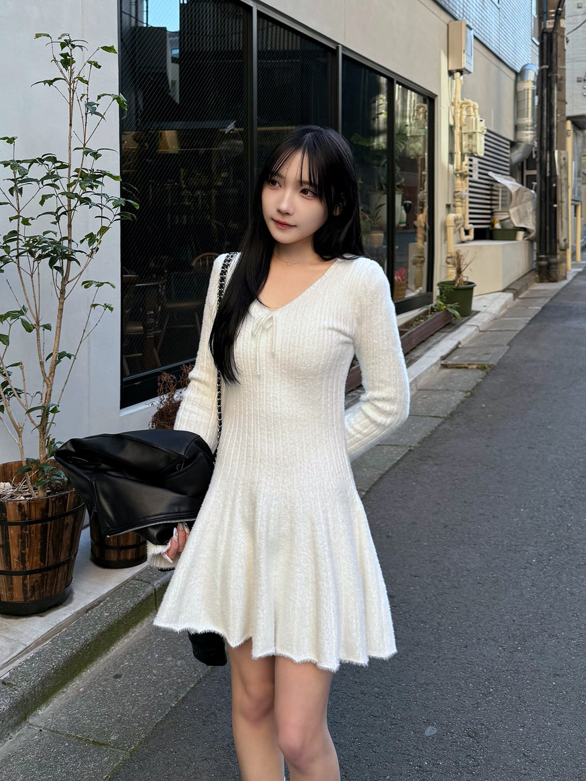 V領蝴蝶結針織迷你連衣裙