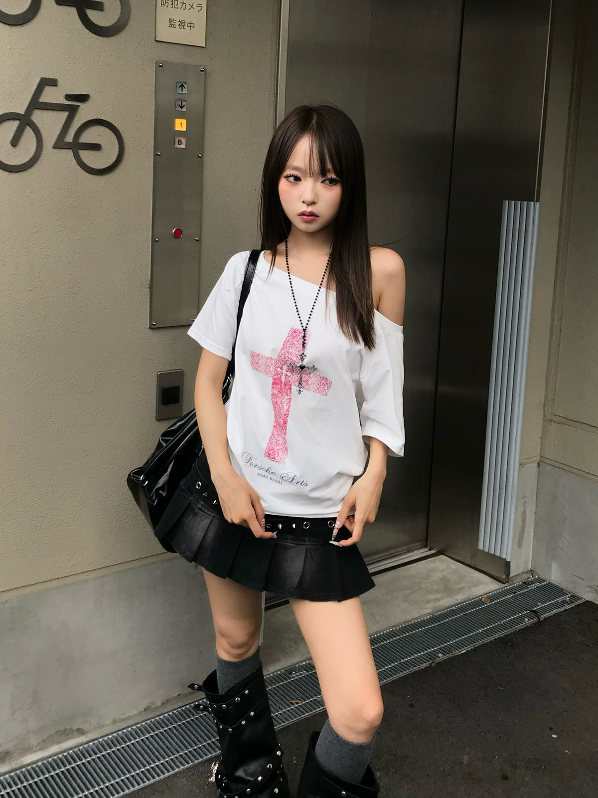 ダブルクロスTシャツ