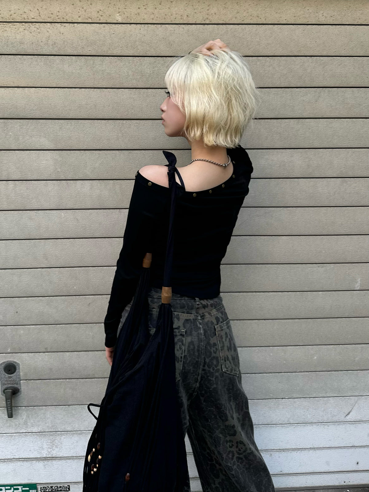 スタッズギャザーワンショルカットソー