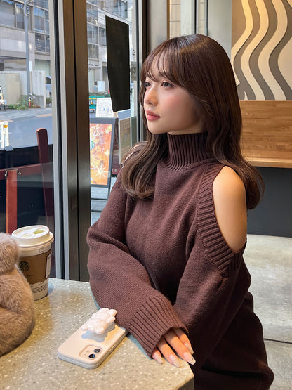 Open shoulder mini dress