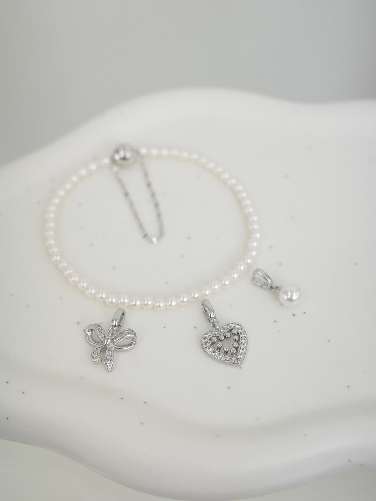 シンプルパールチャーム