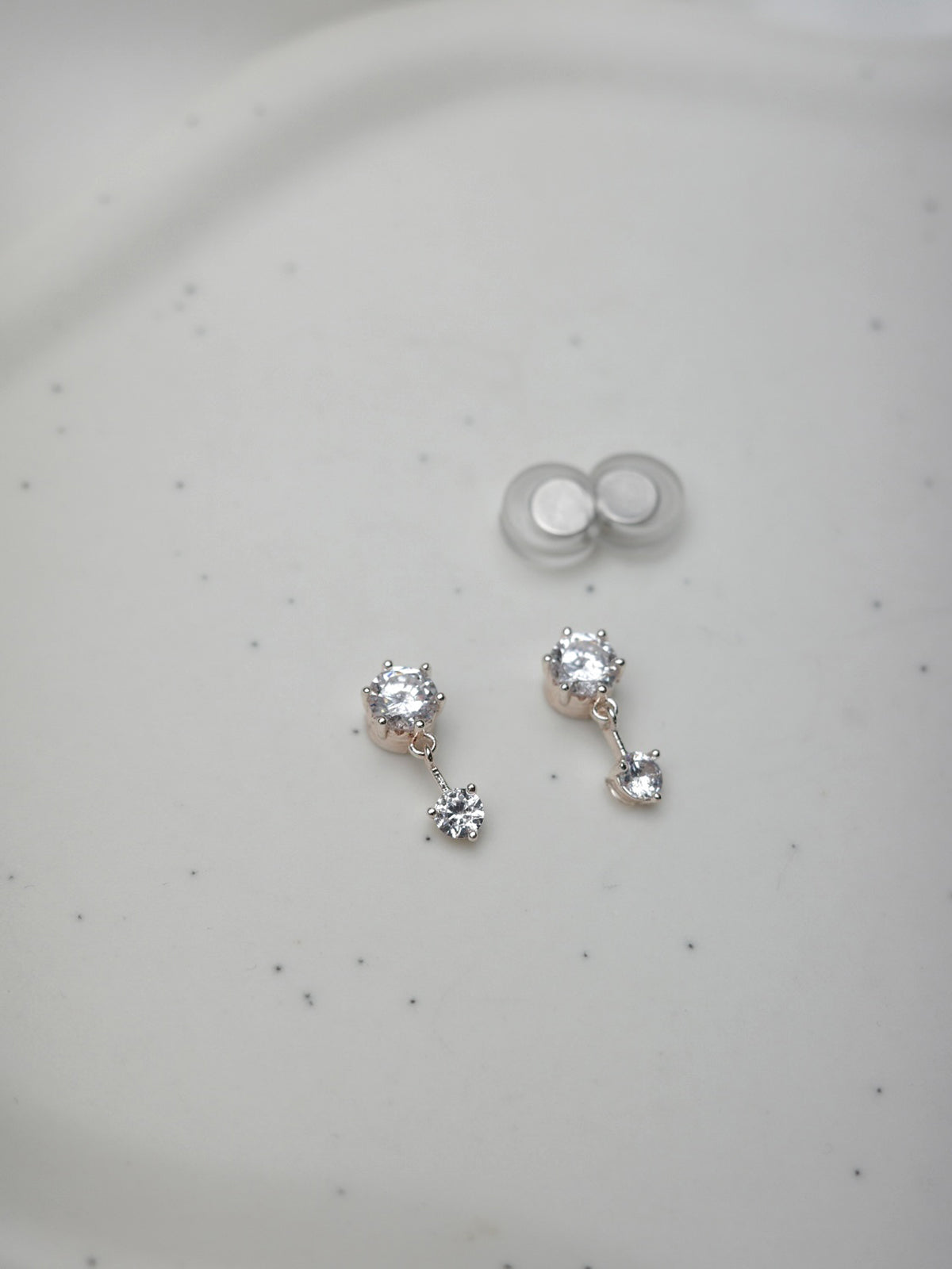 ツインビジューマグネットピアス