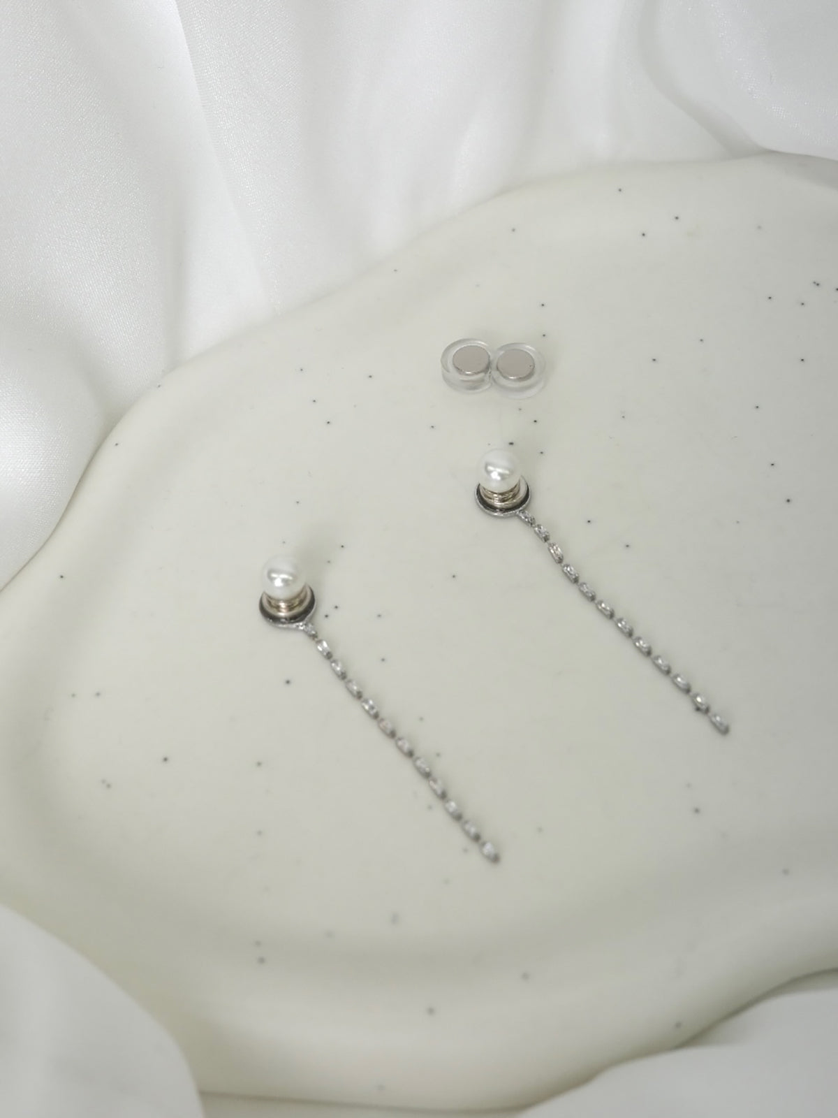 2wayルミチェーンマグネットピアス